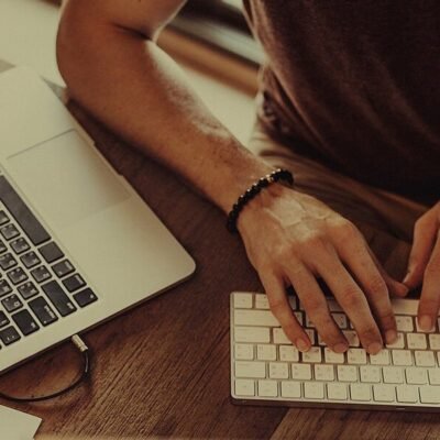 Quisque sapien justo, aliquet non molestie and purus nulla pulvinar